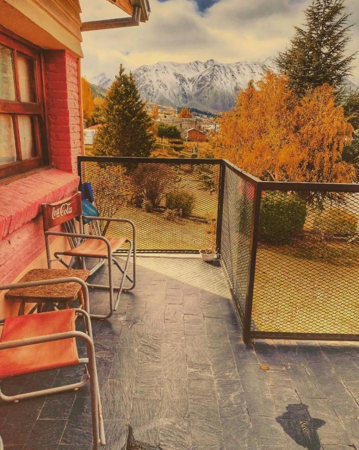 Pinto Casa Hostel & Bar Esquel Kültér fotó